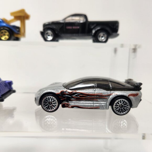 Lot of (9) Hot Wheels Diecast Cars 2000-2022 1/64 (b4) - Picture 8 of 11